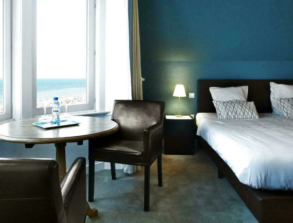 Afbeelding gerelateerd aan Beach Hotel