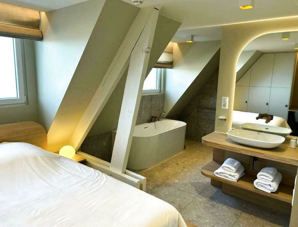 Afbeelding gerelateerd aan Face à la mer