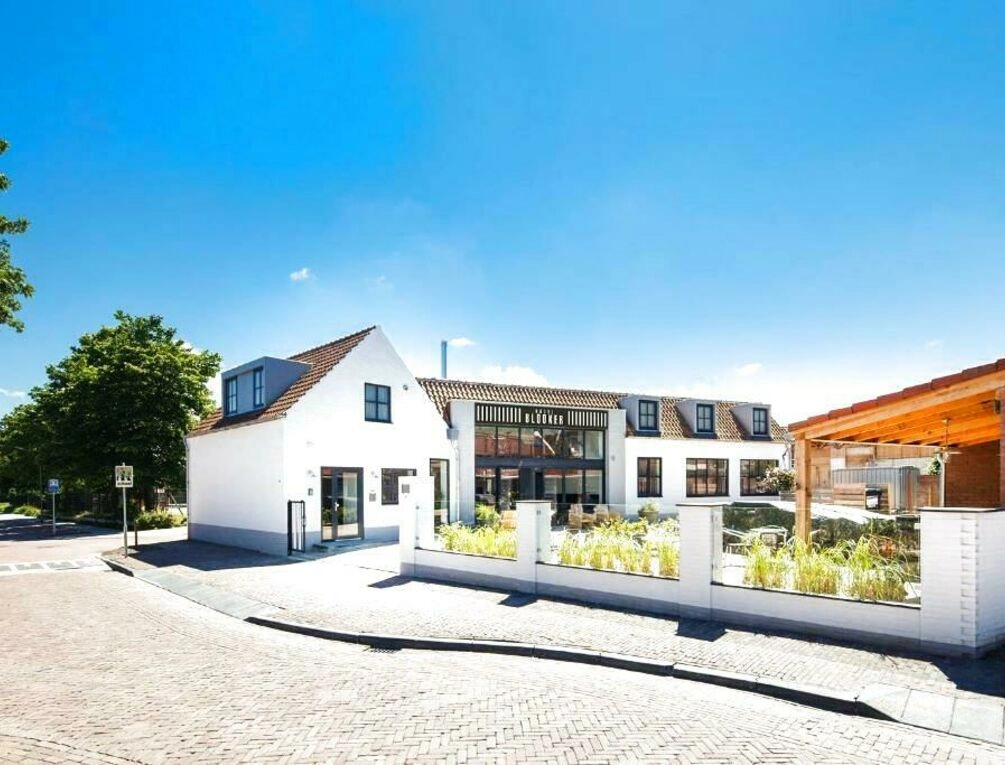 Afbeelding gerelateerd aan Hotel Blooker