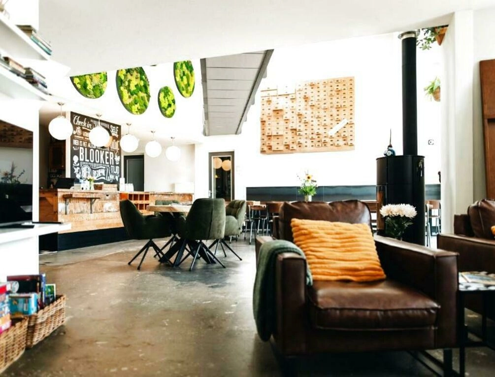 Afbeelding gerelateerd aan Hotel Blooker