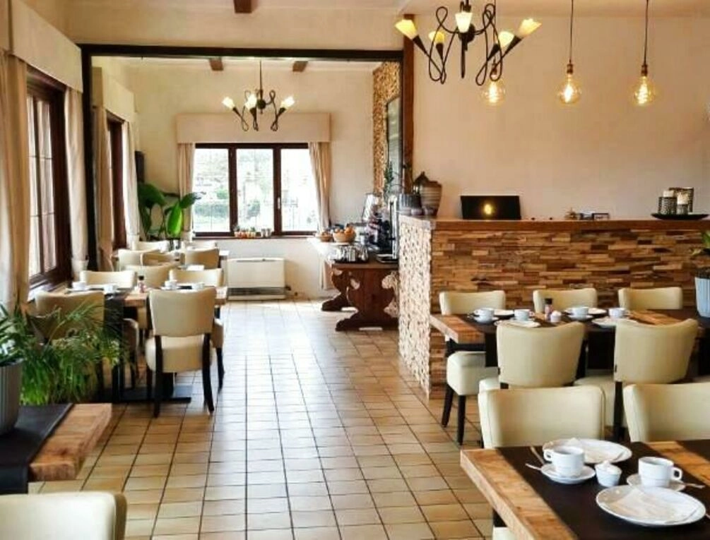 Afbeelding gerelateerd aan Hotel Westendia and Free Parking Top Breakfast