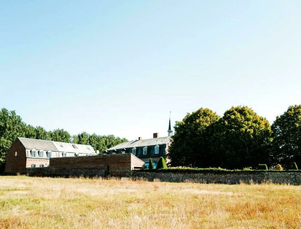 Afbeelding gerelateerd aan Logis - Hostellerie Saint-Louis & Restaurant Pauze