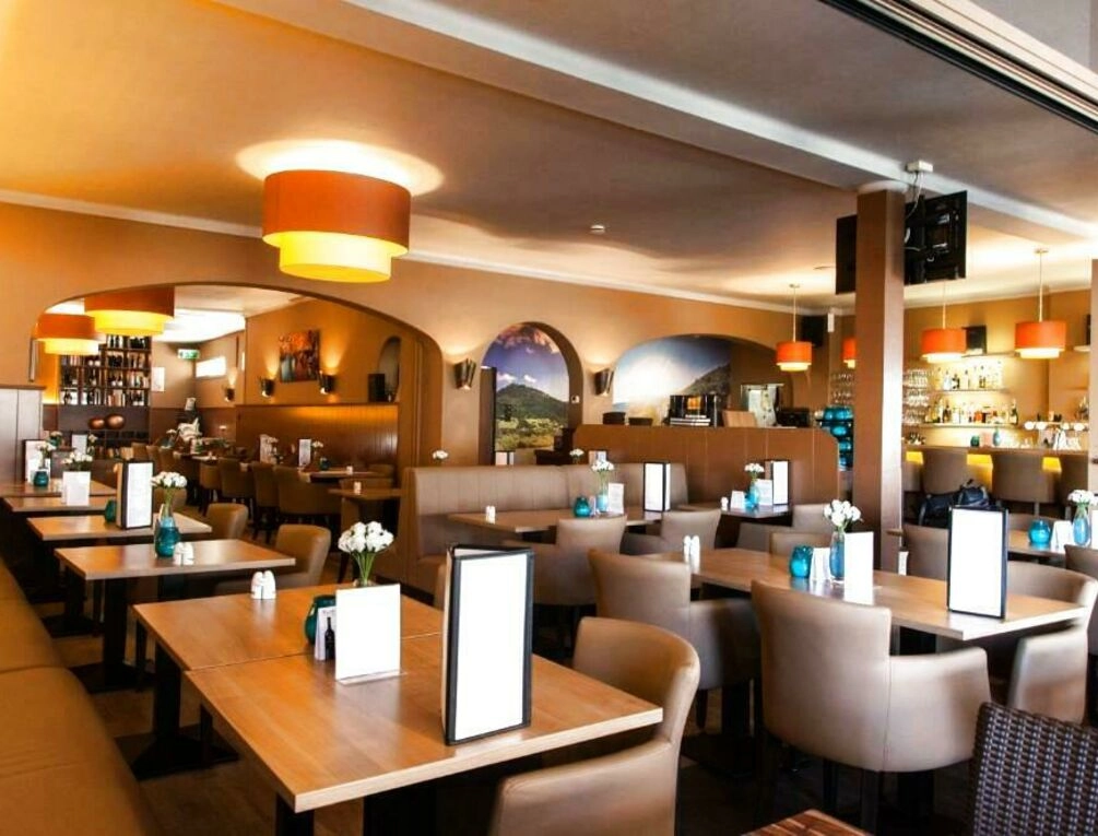 Afbeelding gerelateerd aan Rivers Hotel