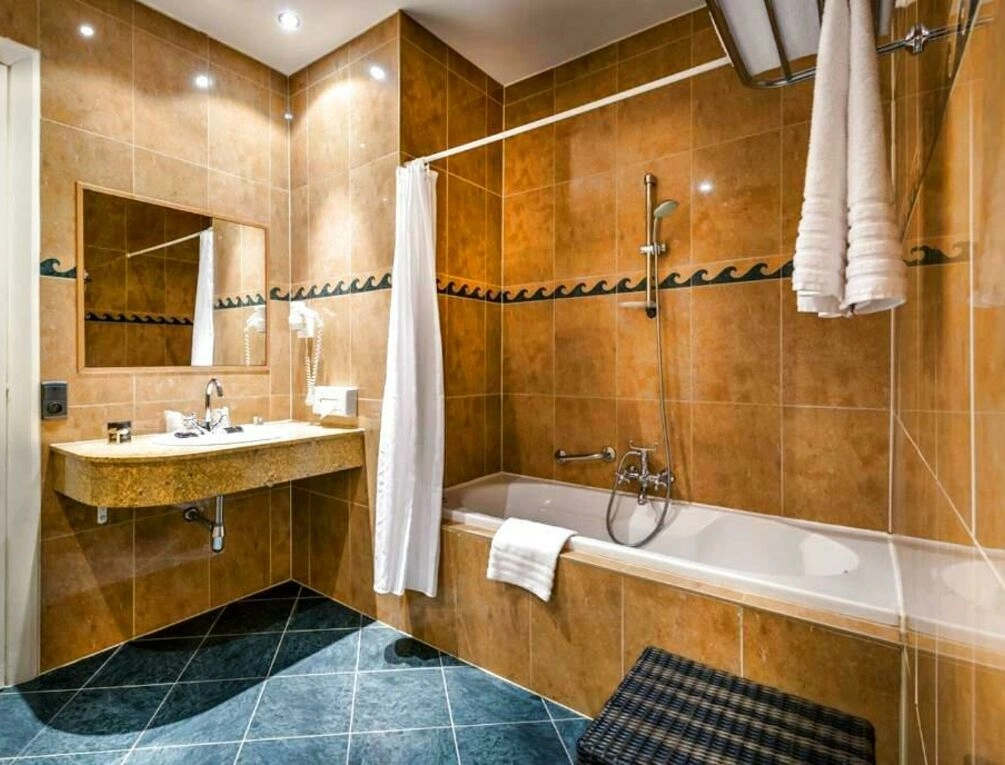 Afbeelding gerelateerd aan Thermae Palace