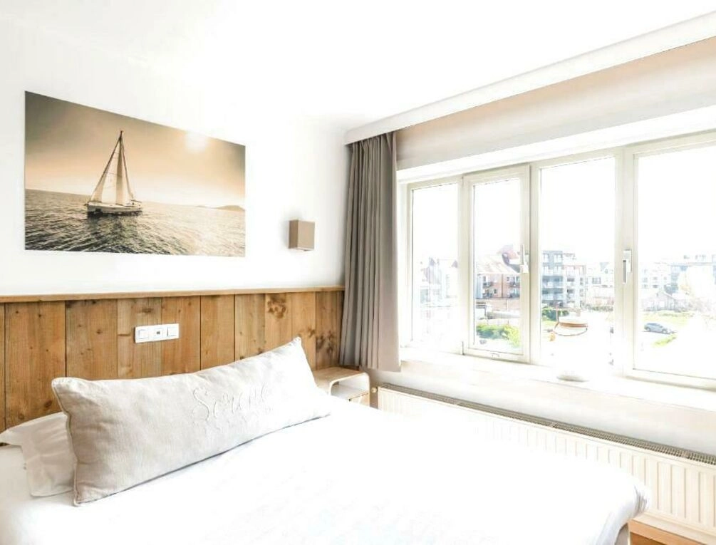 Afbeelding gerelateerd aan West Bay